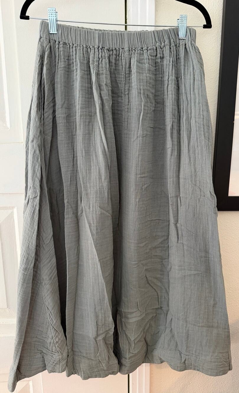 Free People Midi boho flowy 100% cotton skirt sage / gray size M
